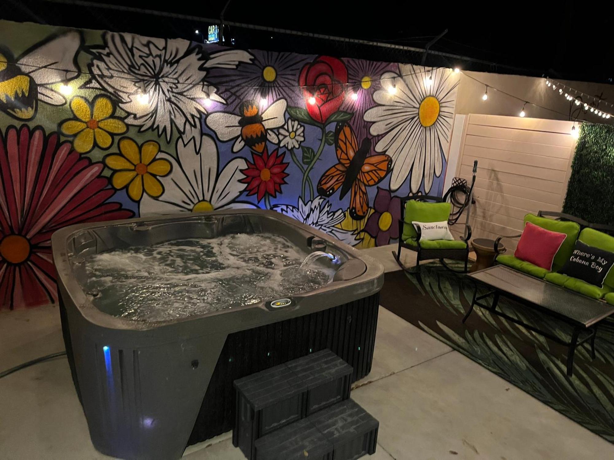Bohemian Chic An Eclectic Escape-Hot Tub-Pet Friendly-No Pet Fees! Villa Albuquerque Dış mekan fotoğraf