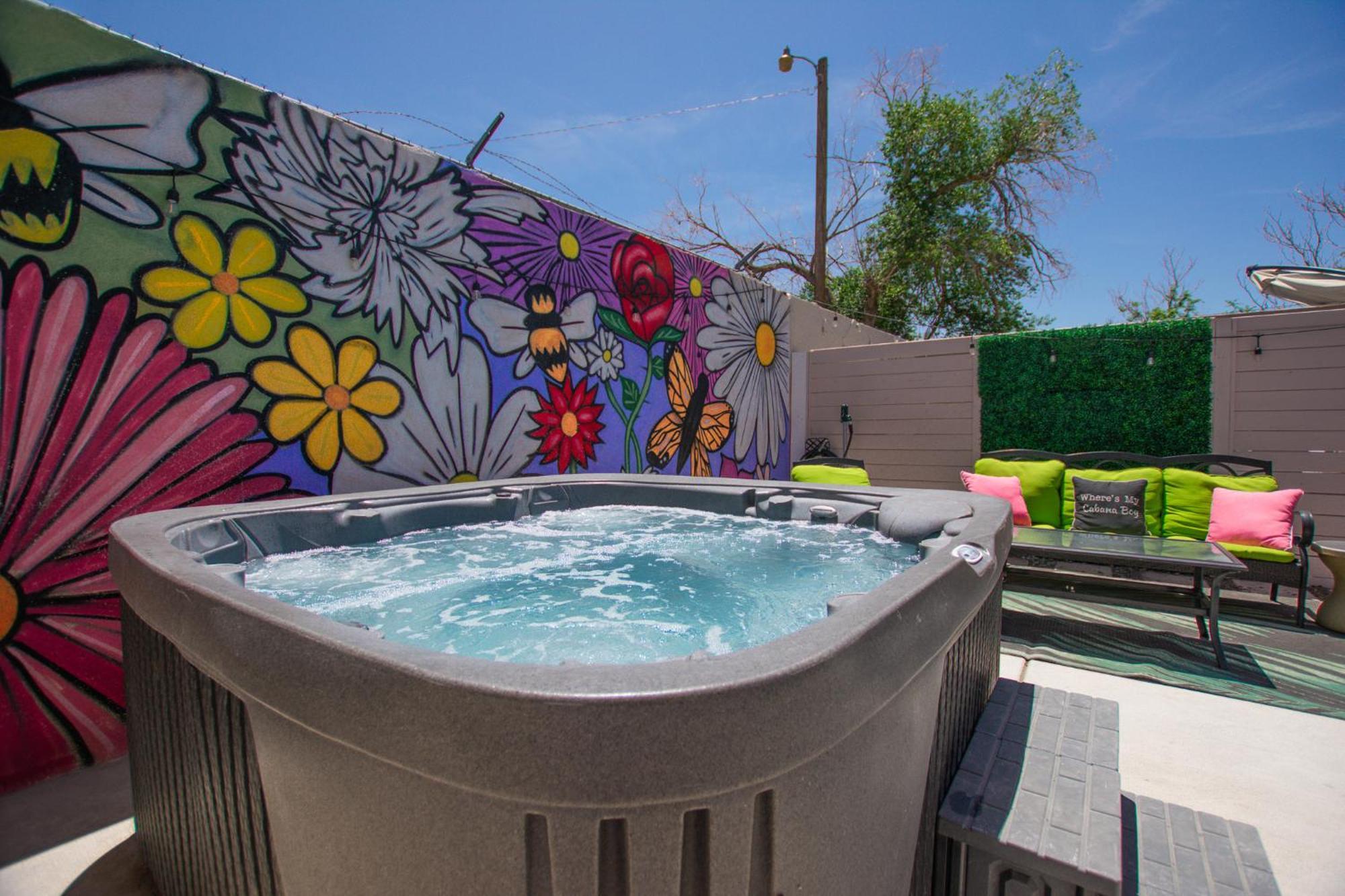 Bohemian Chic An Eclectic Escape-Hot Tub-Pet Friendly-No Pet Fees! Villa Albuquerque Dış mekan fotoğraf